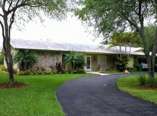 12300 SW 90th Ave, Miami, FL 33176