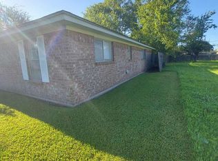 9155 Gross St, Beaumont, TX 77707