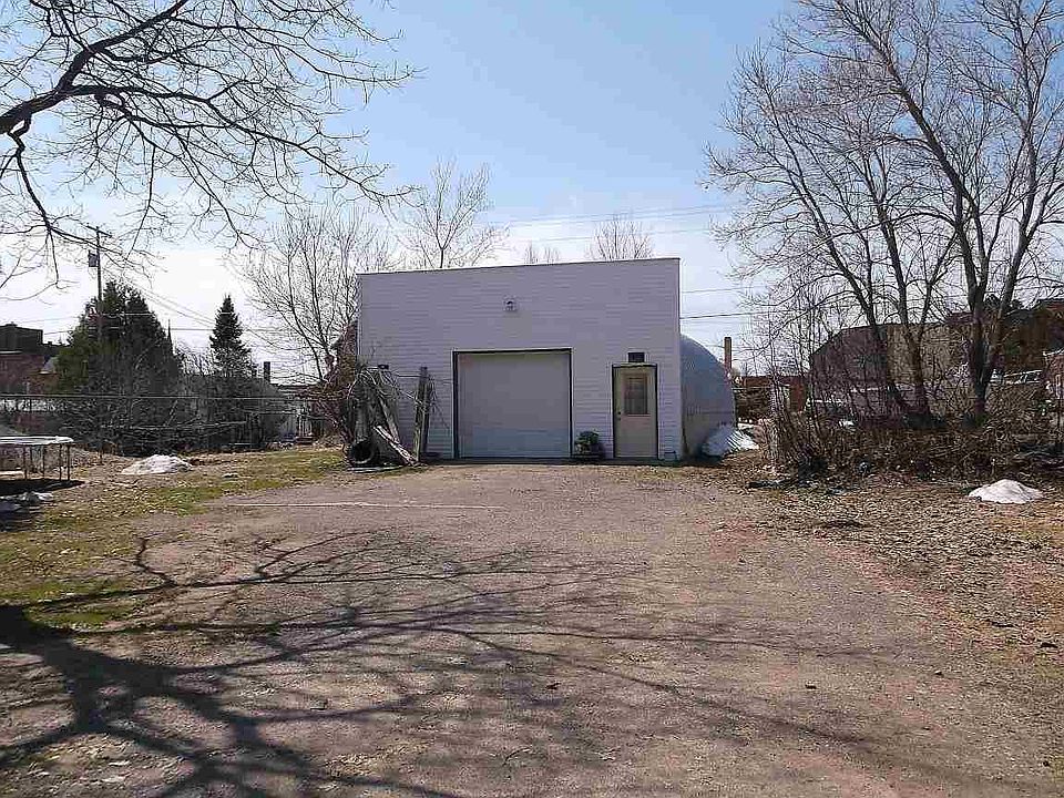 2nd image of 57425 4th St