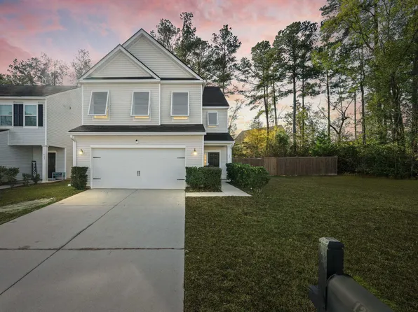 127 Lakestone Rd, Moncks Corner, SC 29461