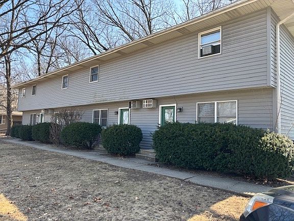 2nd image of 1001 Oriole Dr #C