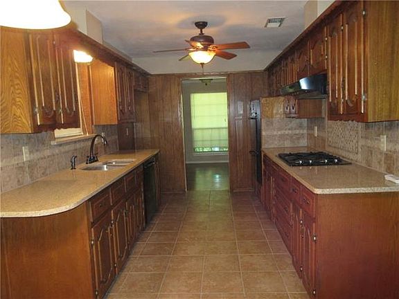 5th image of 1201 Hanna Cir
