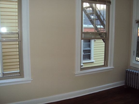 5th image of 149 Montgomery St APT 3