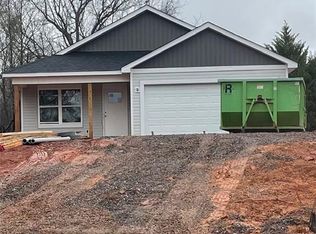 1703 Pipers Ridge Cir, Concord, NC 28613