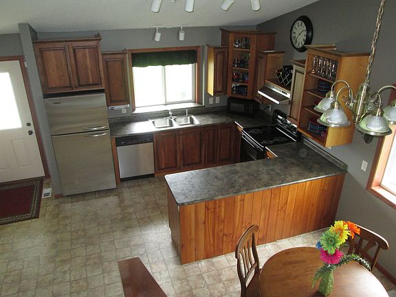 5th image of 1673 Forest Glen Cir