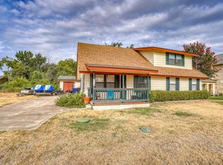 510 Circle Dr, Sunrise Beach, TX 78643