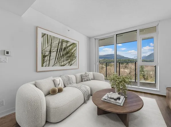 1471 Hunter St #1308, North Vancouver, BC V7J 1H3