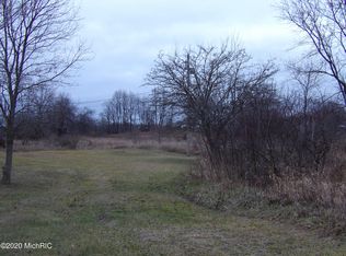 3400 Squawfield Rd, Hillsdale, MI 49242