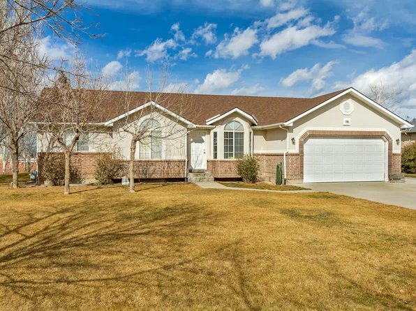 791 E Saddle Rd, Grantsville, UT 84029