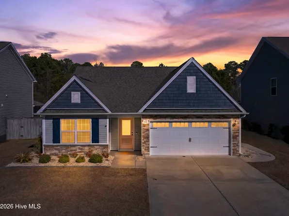 94 W Luminous Way, Hampstead, NC 28443