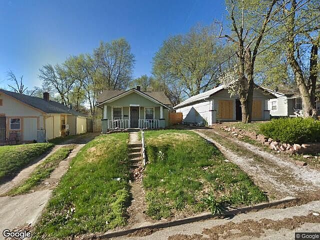 1st image of 2909 E 61st St