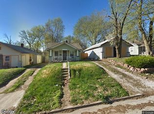 2909 E 61st St, Kansas City, MO 64130
