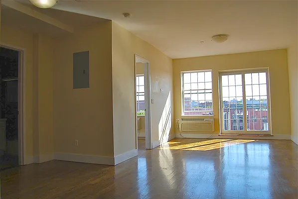 Rented by Bohemia Realty Group | media 19