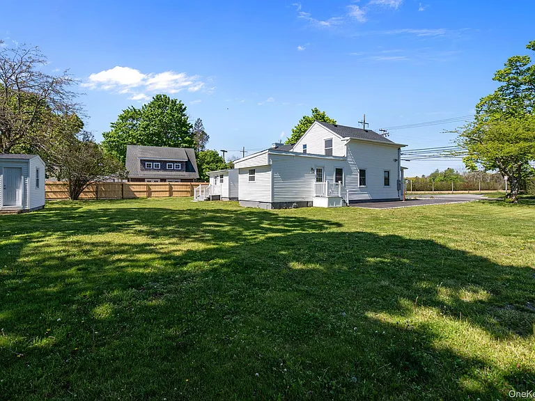 7600 Main Rd #1B — Photo 22