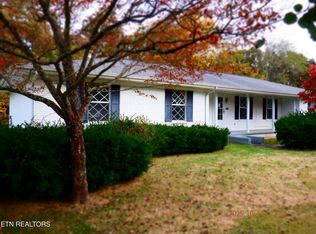 298 Pine Grove Rd, Crossville, TN 38571