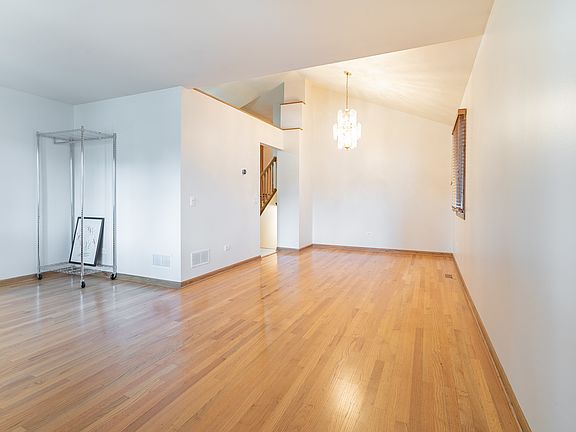 3rd image of 3347 N Panama Ave