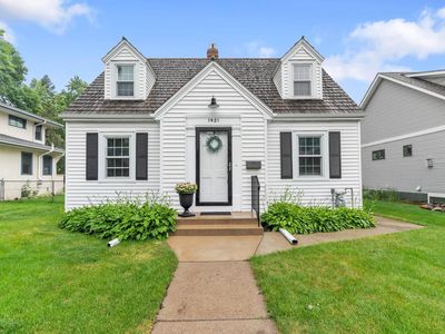 1921 James Ave, Saint Paul, MN, 55105