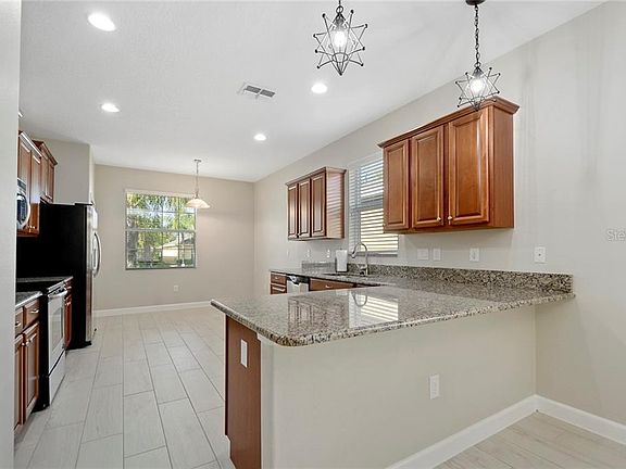 3rd image of 3668 Corsica Ln