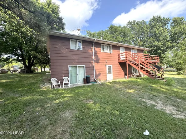 407 2nd St, Hayti, SD 57241