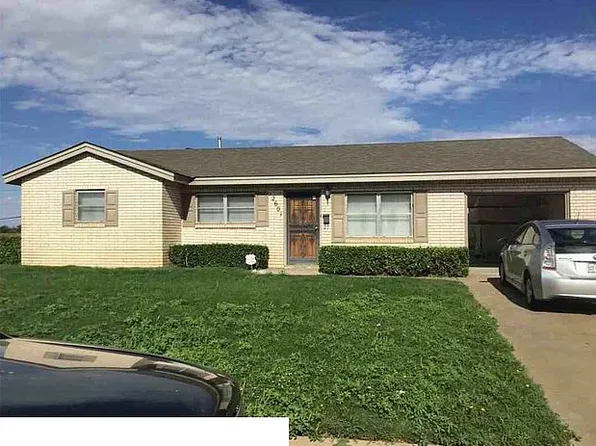 2601 Oak Dr, Amarillo, TX 79107