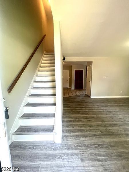 1st image of 422 Halsted St