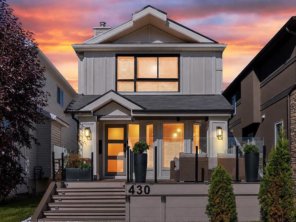 1st image of 430 S 56th Ave SW