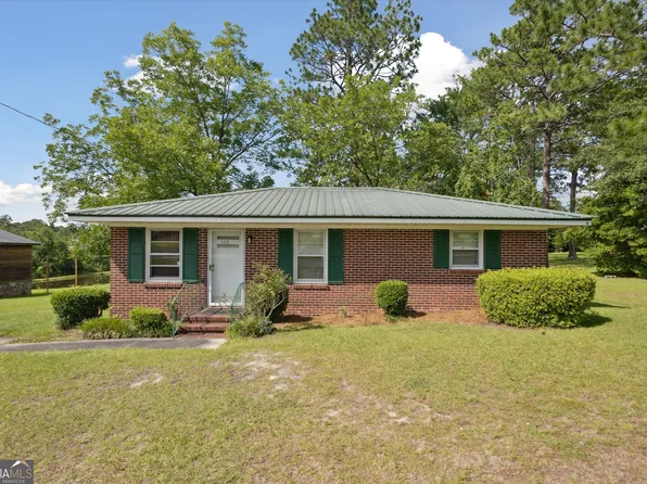 133 N Anderson Dr, Swainsboro, GA 30401