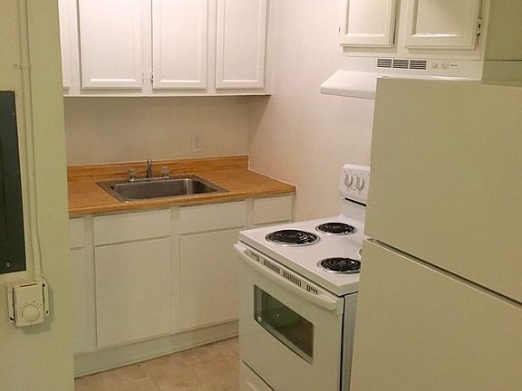 4th image of 1944 E 75th St APT 102