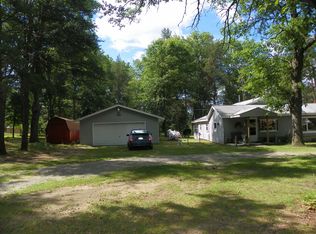 201 Barbara Ln, Harrison, MI 48625