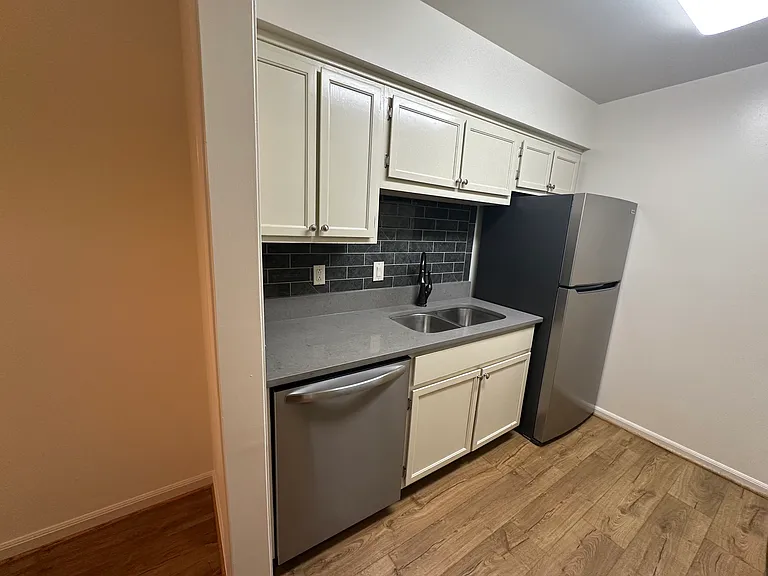 2118 Acklen Ave #51 — Photo 8