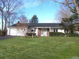 62 Thomas St, Coram, NY 11727