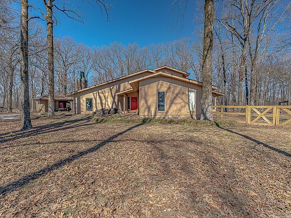 2nd image of 6245 Logan Ln