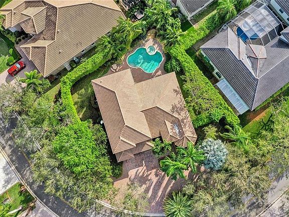 3rd image of 10566 NW 66th St