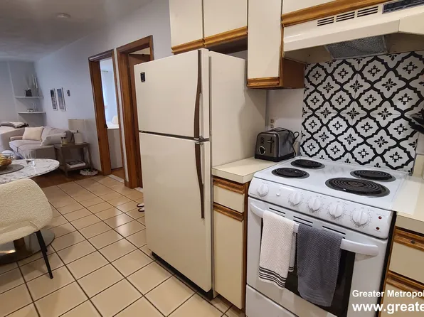 183 Endicott St APT 1, Boston, MA 02113