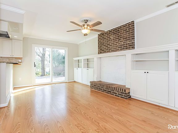 5th image of 1849 Poplar Dr