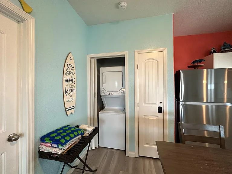 124 Howard Ave #D — Photo 24