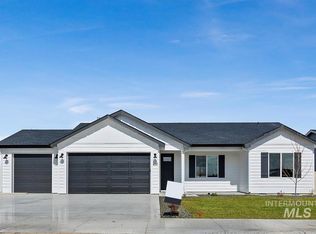 435 October Sky St, New Plymouth, ID 83655