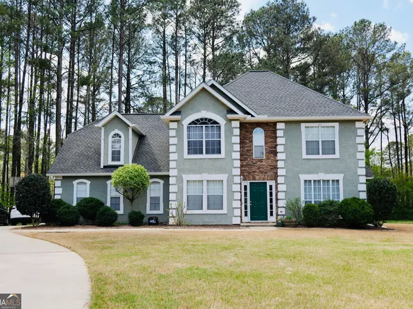 57 Biltmore Cir, Sharpsburg, GA 30277