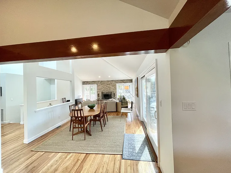 Peconic Hills Dr — Photo 6