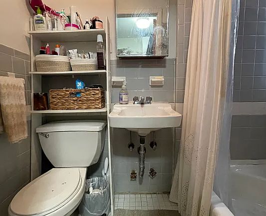5th image of 128 Thompson St APT 5