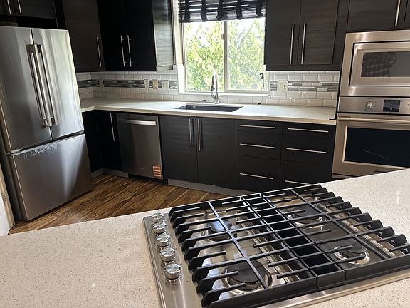 3rd image of 13392 SE Autumnwood Ln