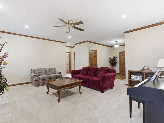 5th image of 3538 N Prince Lane