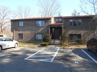 6 Towne House Rd #6, Hamden, CT 06514