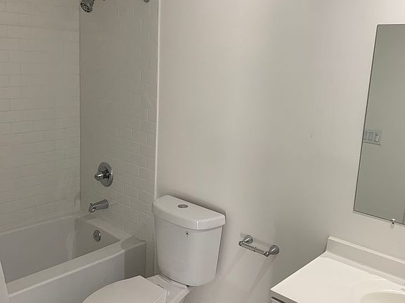 5th image of 5838 8th Ave #5836-1/2