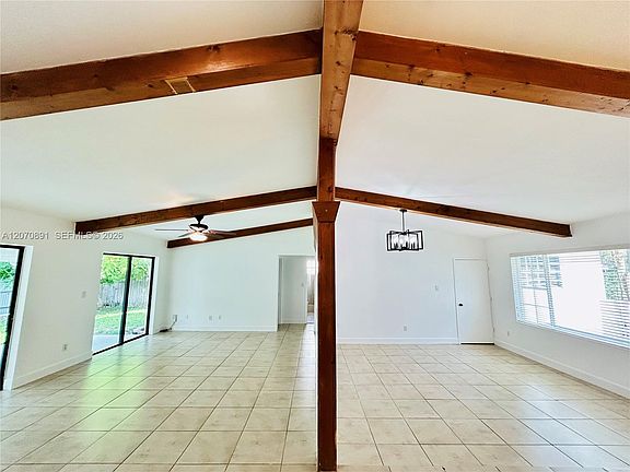 5th image of 13971 SW 112th St