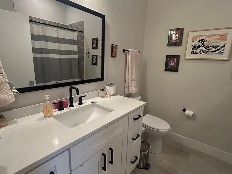 1214 W Carmen Ave #203 — Photo 9