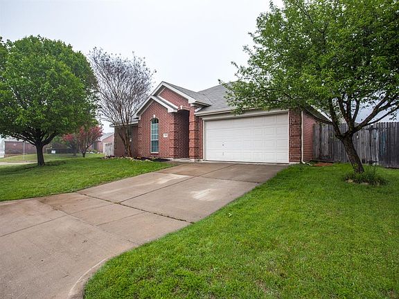 3rd image of 8501 Garden Springs Dr