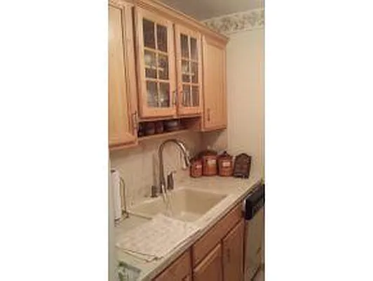 Sold by Fillmore | media 8