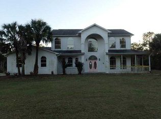 5848 Coy Burgess Loop, Defuniak Springs, FL 32435