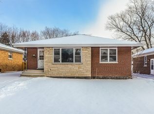 109 N Addison Rd, Villa Park, IL 60181